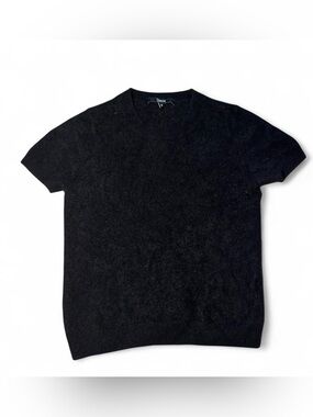 Quince business casual black short sleeve fuzzy sweater size M☁️